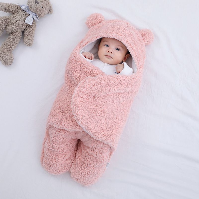 Winter Swaddle Blanket: Cozy Comfort for Your Newborn